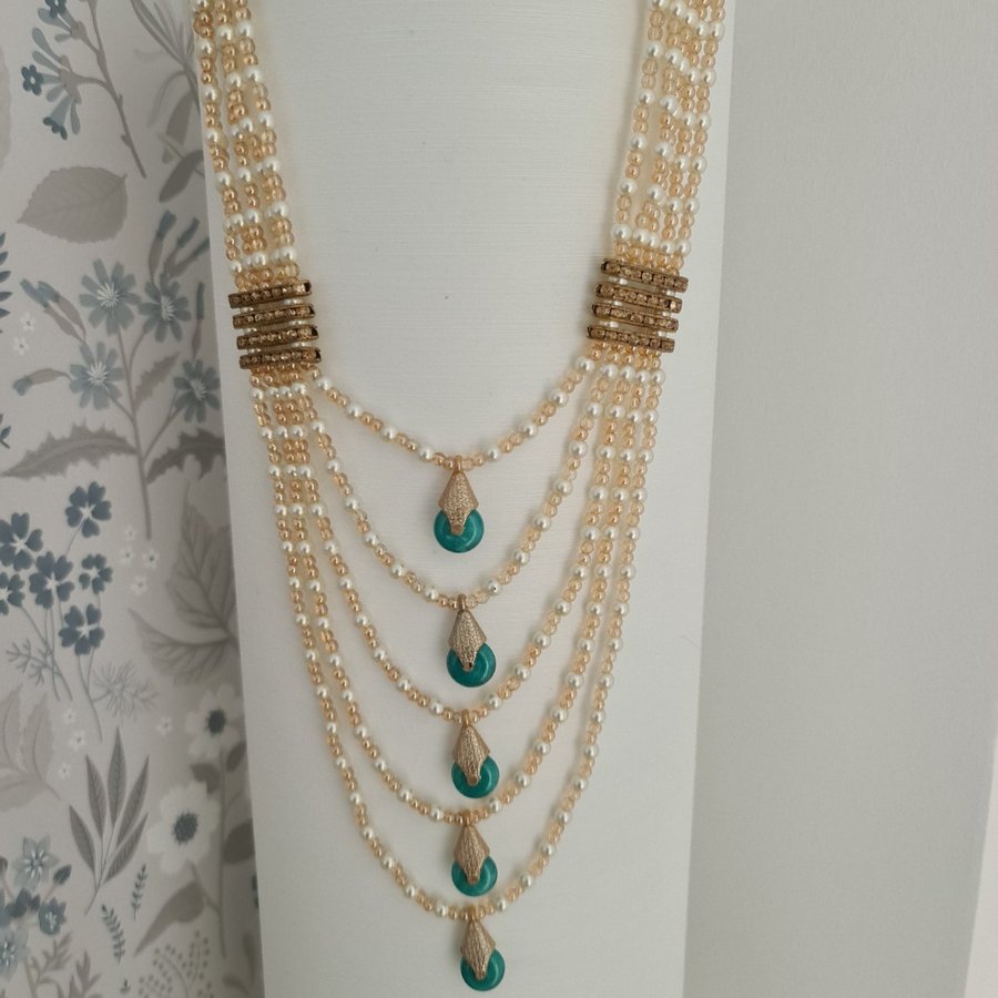 Necklace with Artificial Pearls and Teal Pendants