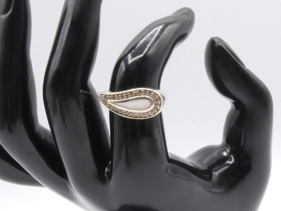 Bo Benzon - Nærum Danmark Sterling Silver Ring med stenar och pärlemor