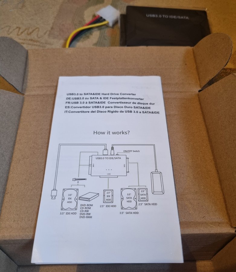 Ny oanvänd Konverterare USB 30 till IDE / SATA enhetsadapter svart