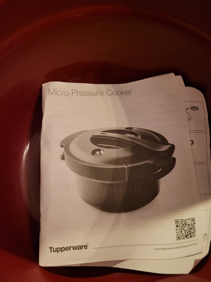 Tupperware Micro Pressure Cooker