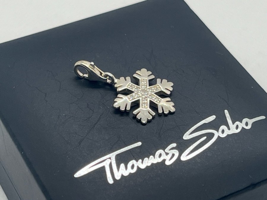 Thomas Sabo Snöflinga med vita stenar, berlock i silver.