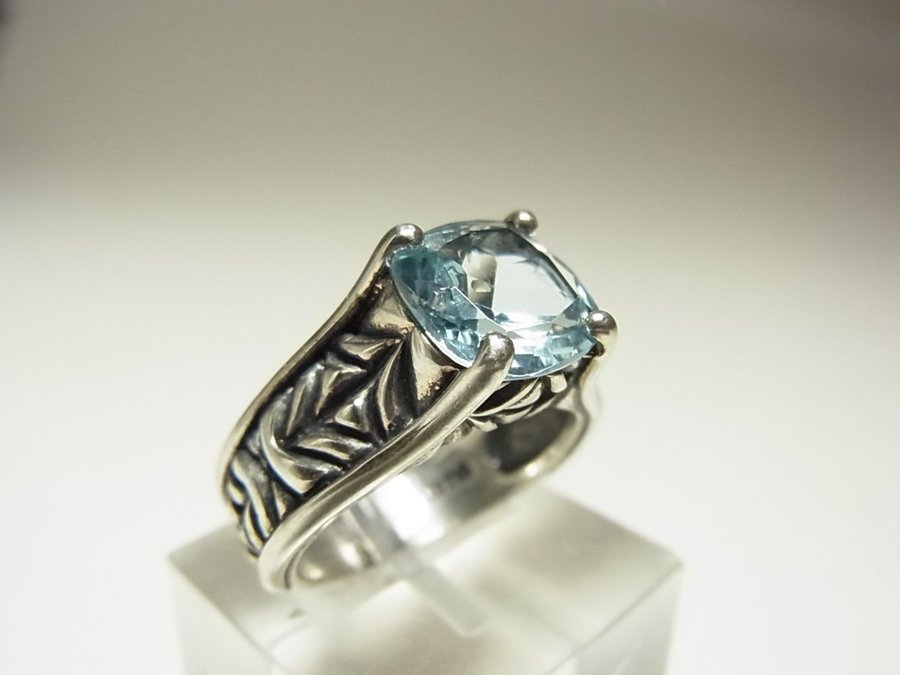 BLÅ TOPAZ RING SILVER 5 KARTER