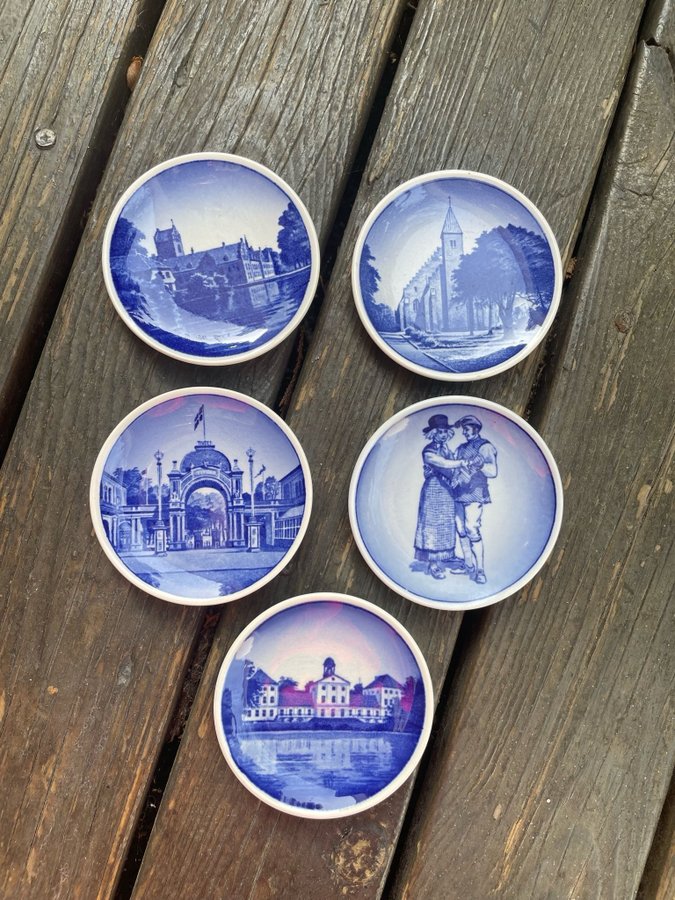 Royal Copenhagen mini tallrikar