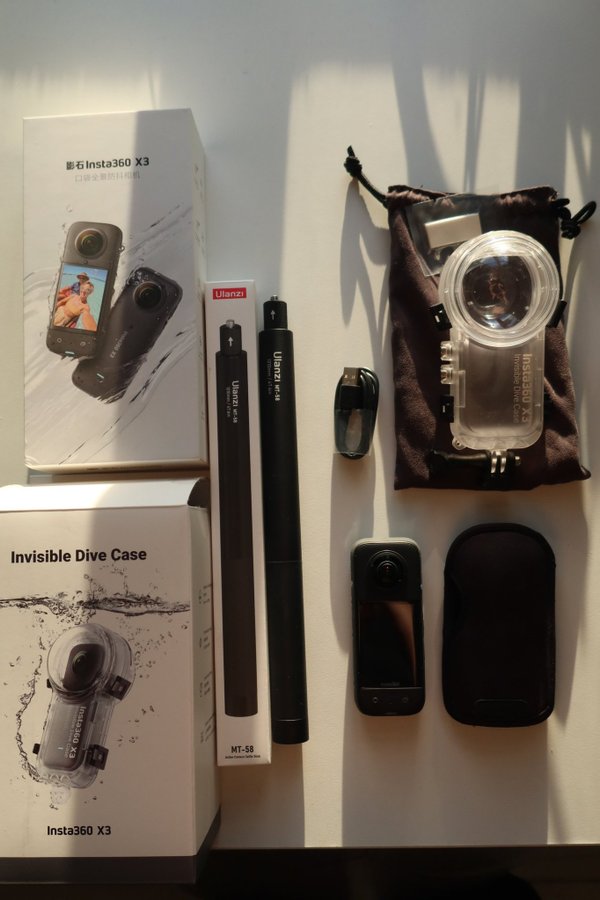 Insta360 X3 + Invisible Dive Case  Invisible Selfie Stick (still has warranty)