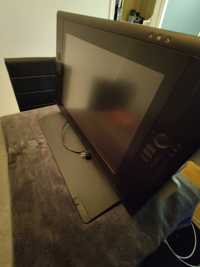 Wacom Cintiq 24HD Dtk-2400