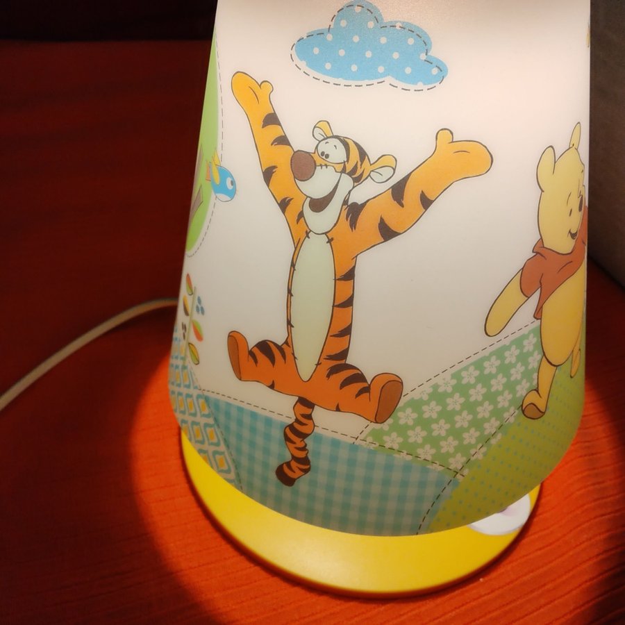 Philips LED Barnlampa med Tigger och Nalle Puh