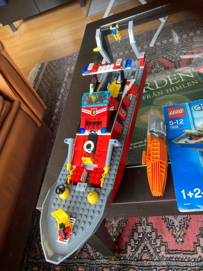 Lego City 7906 imcomplete