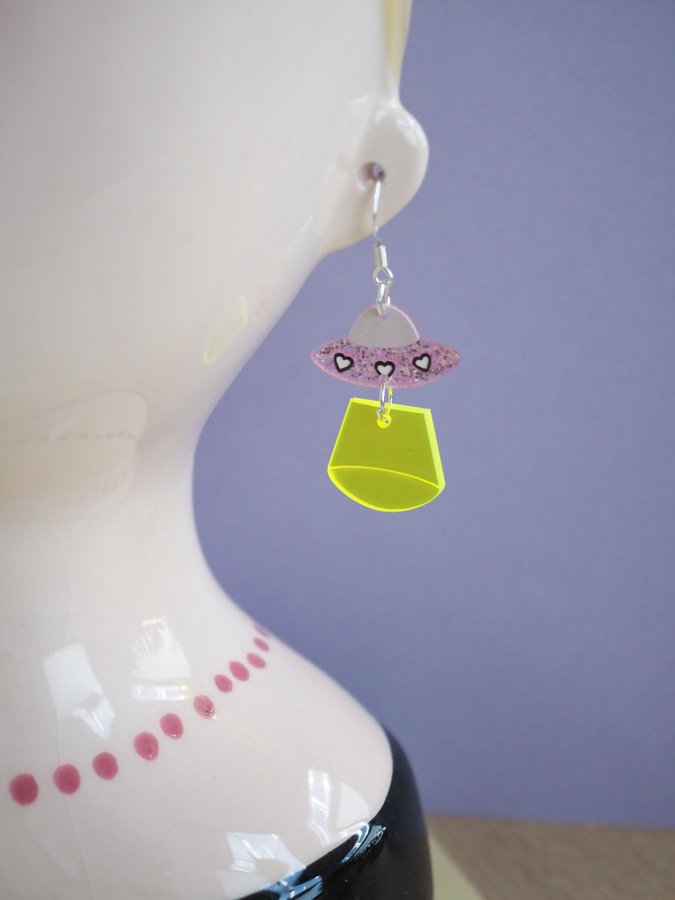 mini UFO earrings - super cute UFO earrings