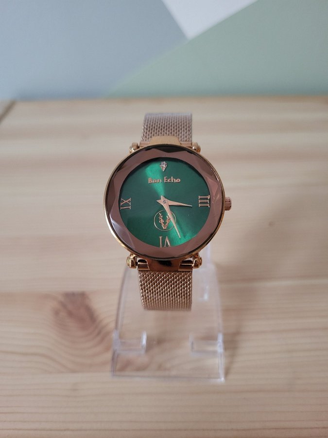 Bon Echo armbandsur rosé guld förgylld utrop 149kr!