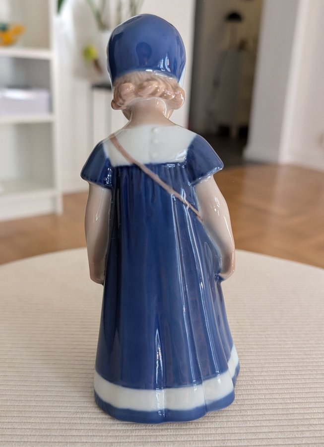 Royal Copenhagen Figur - Flickan med väskan