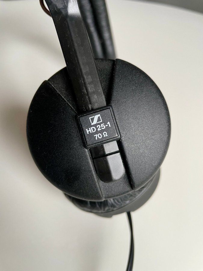 Sennheiser HD 25-1 Hörlurar