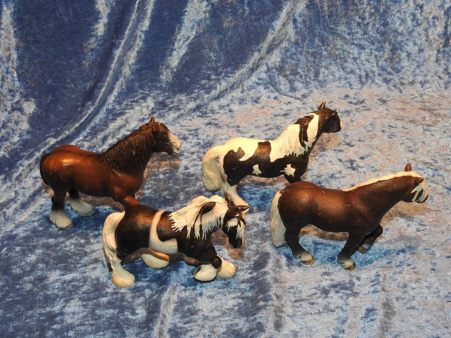 Schleich arbetshästar