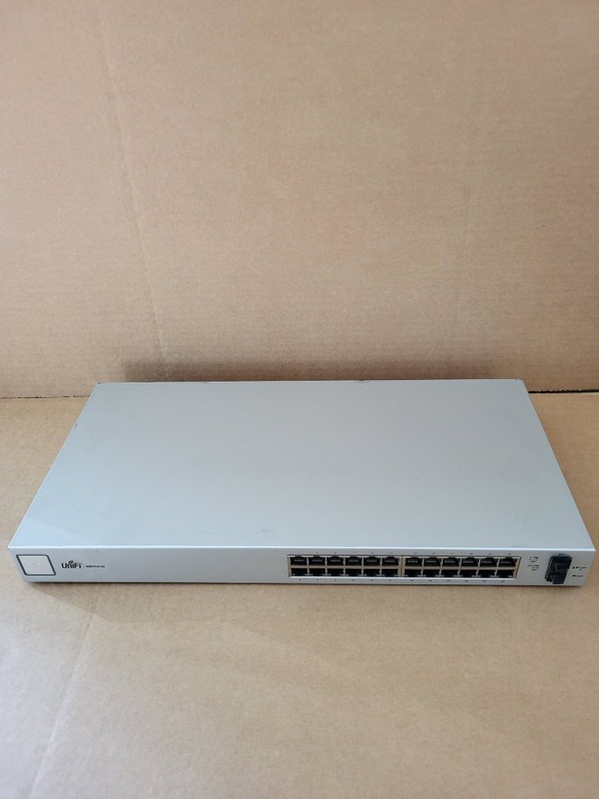 Ubiquiti UniFi Switch US-24