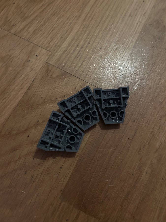 LEGO Parts 64867 Wedge 4 x 4 Fractured Polygon (3st) Grå