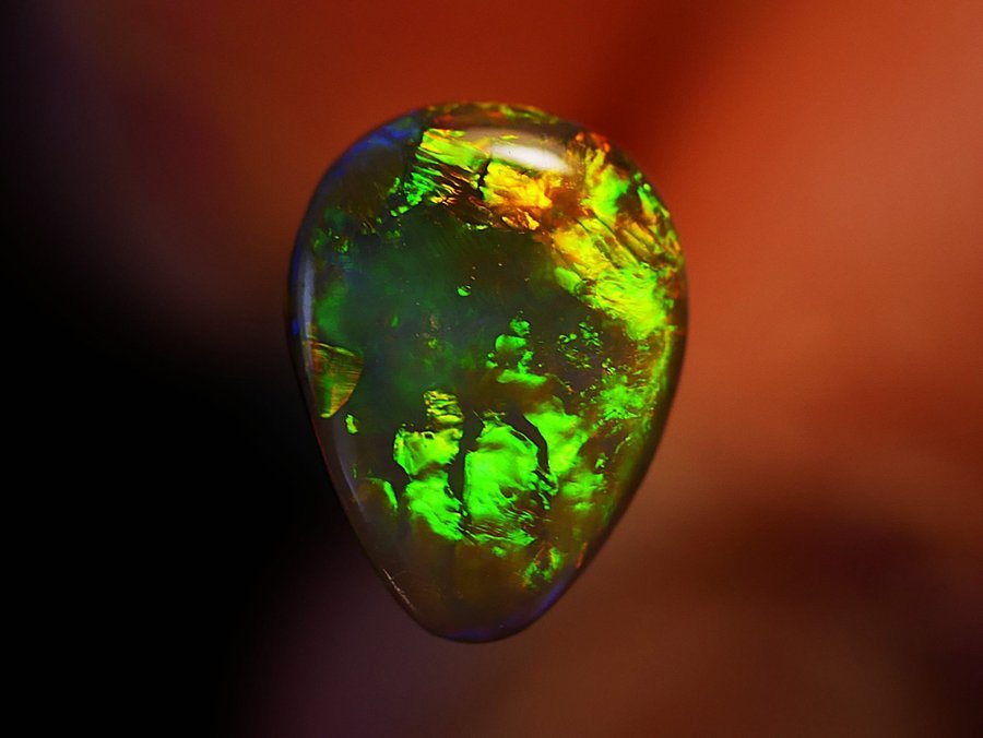 Crystal opal, Lightning Ridge Australien. 0.45ct