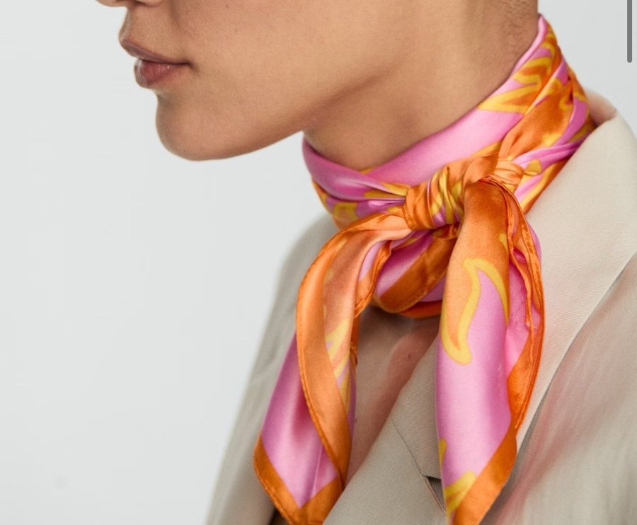 Ny oanvänd sjal från Mango i rosa och orange Solar Sol scarf