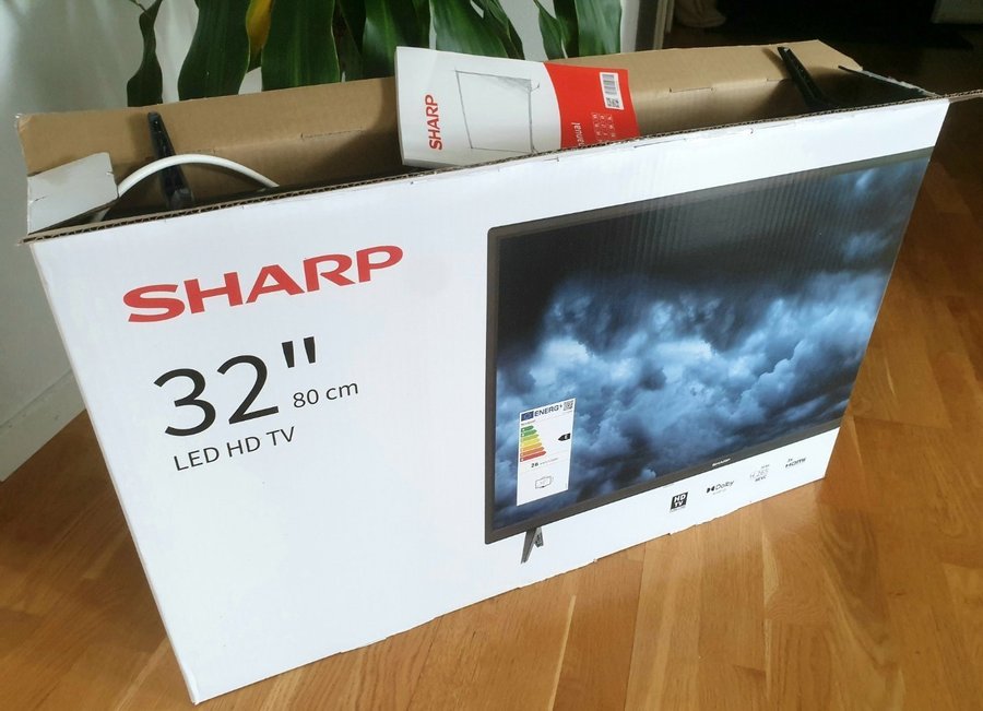 NY! Sharp 32'' LED HD TV Modell: 32FA2E DVBT/T2/S2 DVB-T HD TV Dolby Digital Plu