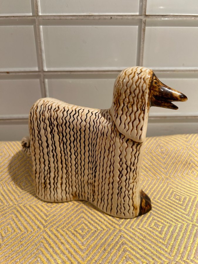 Lisa L. Keramik Hund Figur