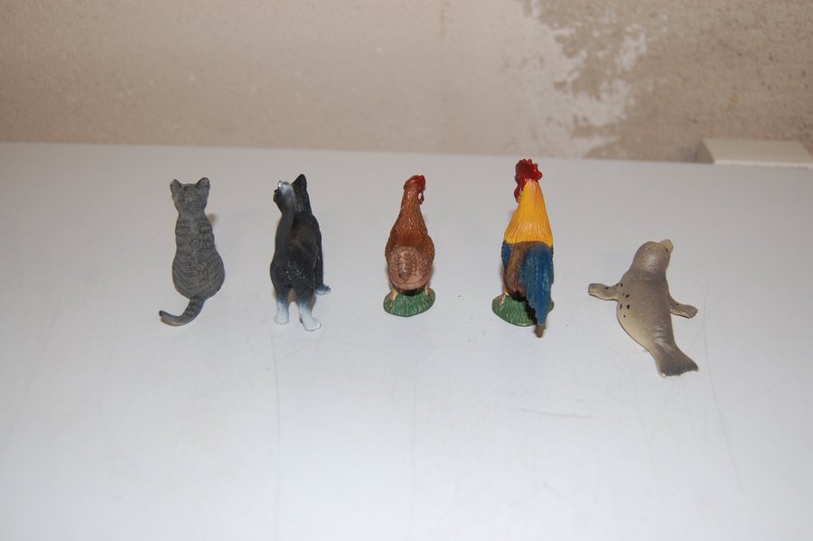 Schleich katter, höna, tupp och sälkut