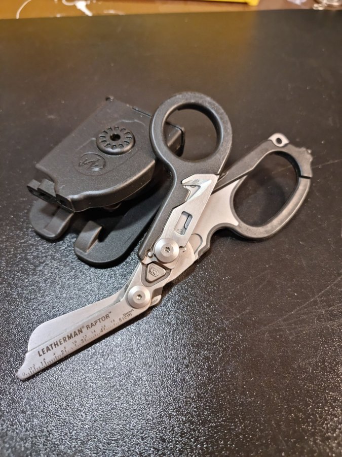 Leatherman Raptor