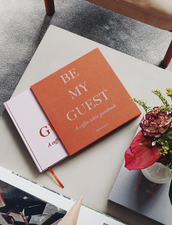 Ny inplastad gästbok. Be My Guest - The memorable events guestbook