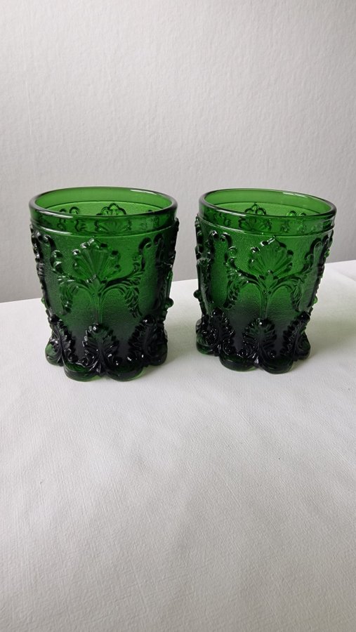 Grönt glas,Vintage Cristalleries de Saint Louis Gothic Revival