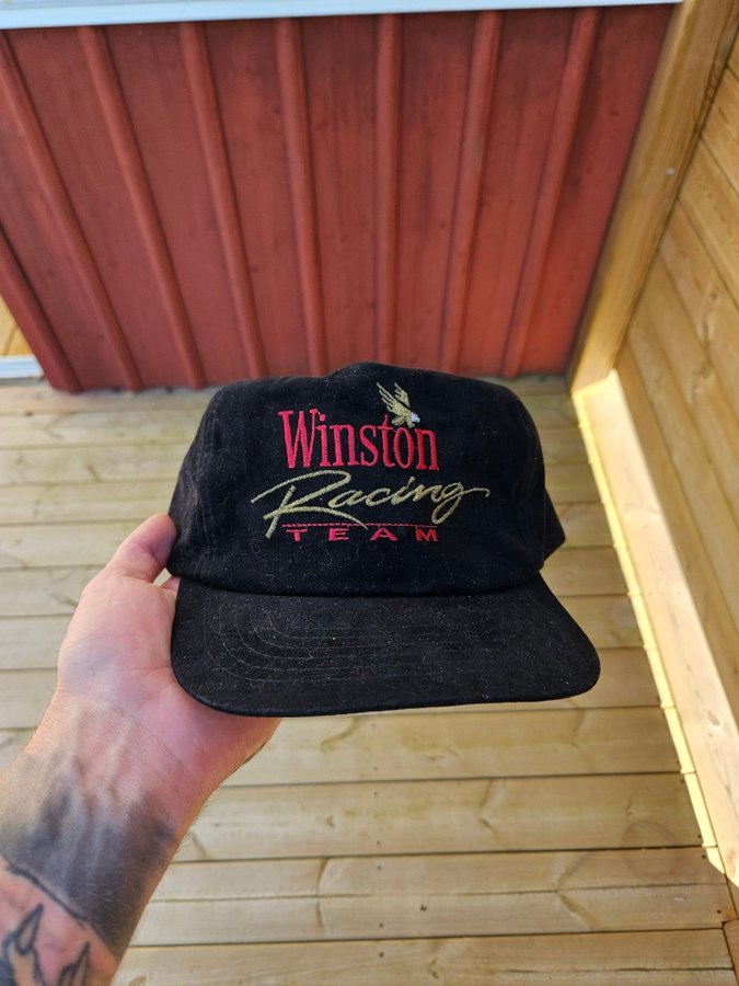 Vintage 90s Winston Snapback keps