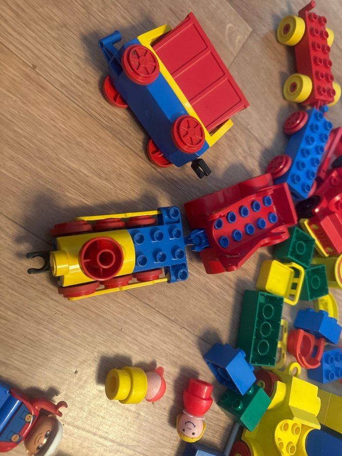 Lego Duplo - Stor samling med figurer, fordon och byggstenar