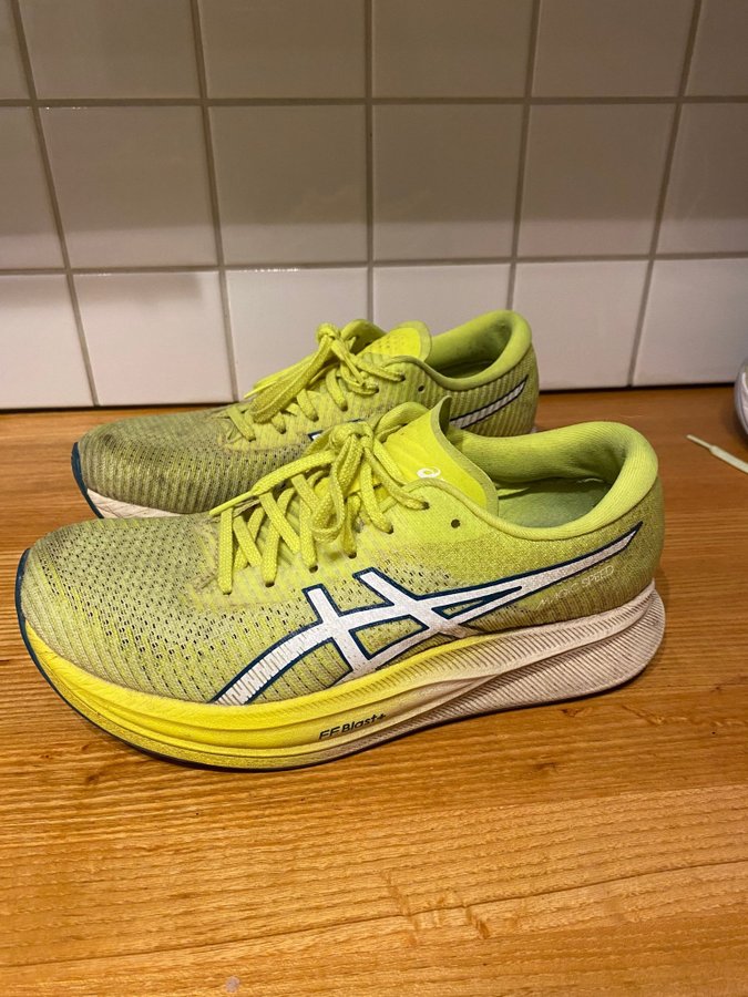 Asics FF Blast + strl 395