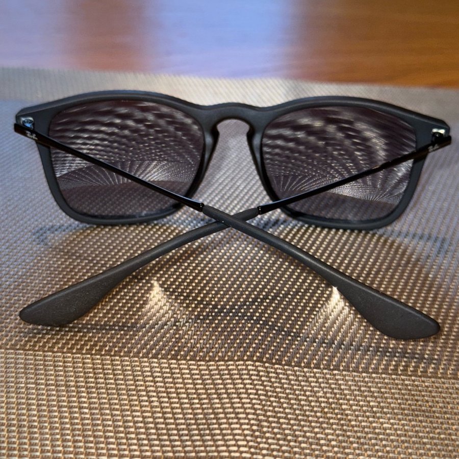 Ray-Ban Chris Solglasögon UV 400