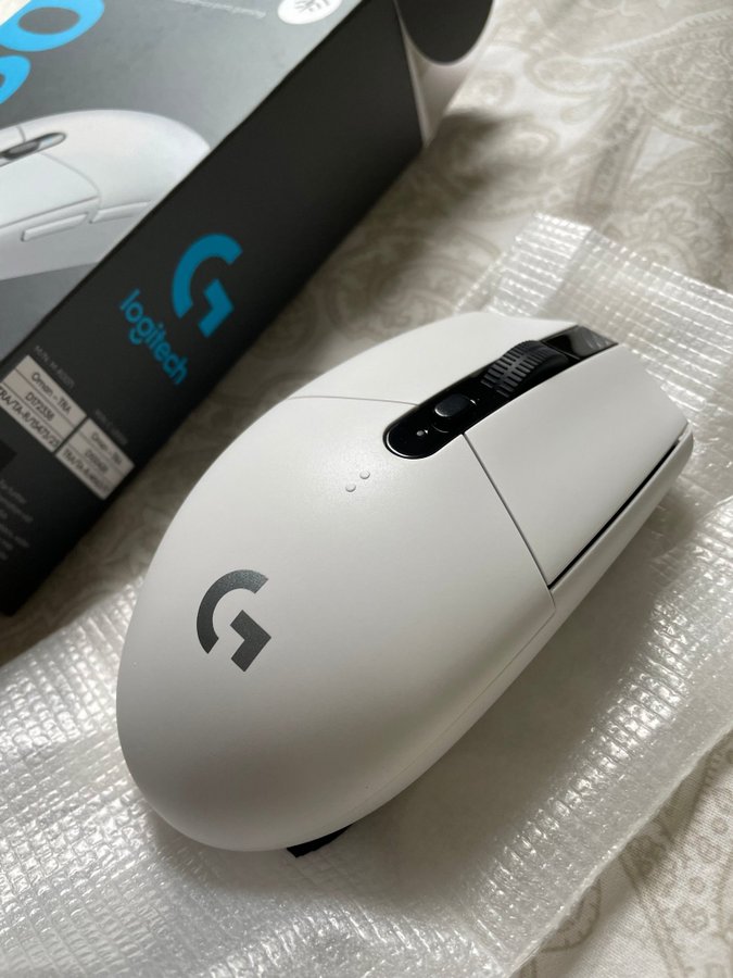 Logitech G305 Lightspeed mouse Ny!