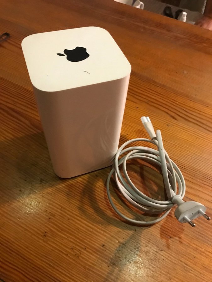 Apple Time Capsule 2TB Model A1470 EMC 2635