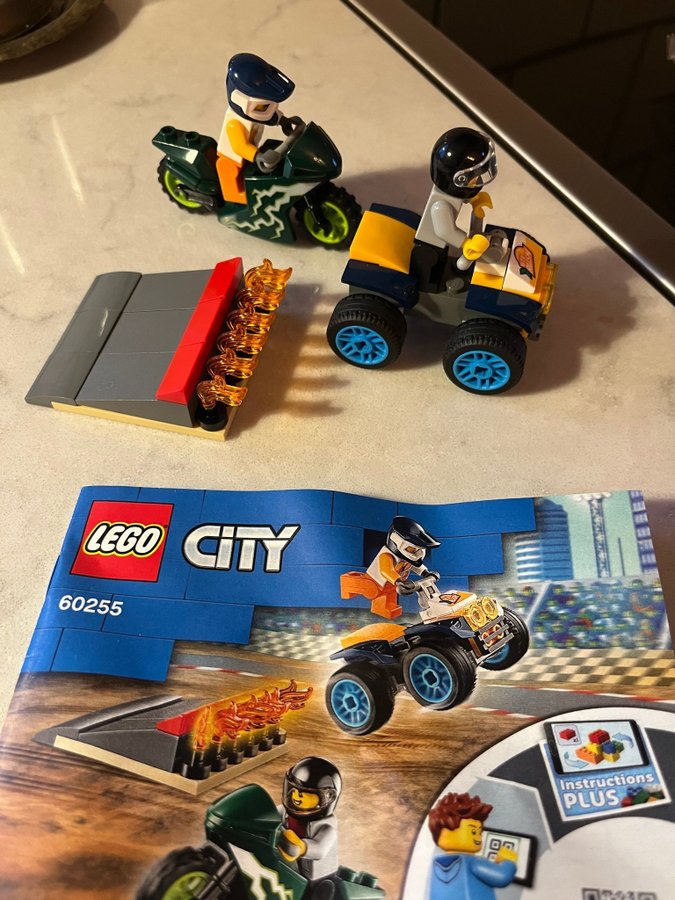 LEGO City Stunt Show 60255