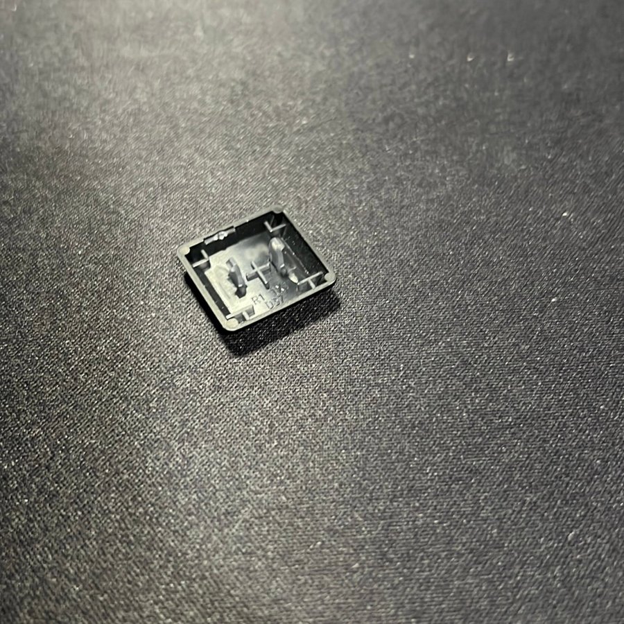 Logitech G915 TKL Page Down Keycap