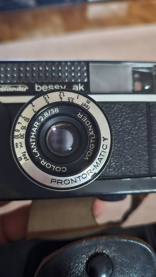 Voigtländer Bessy AK med original väska i utmärkt skick