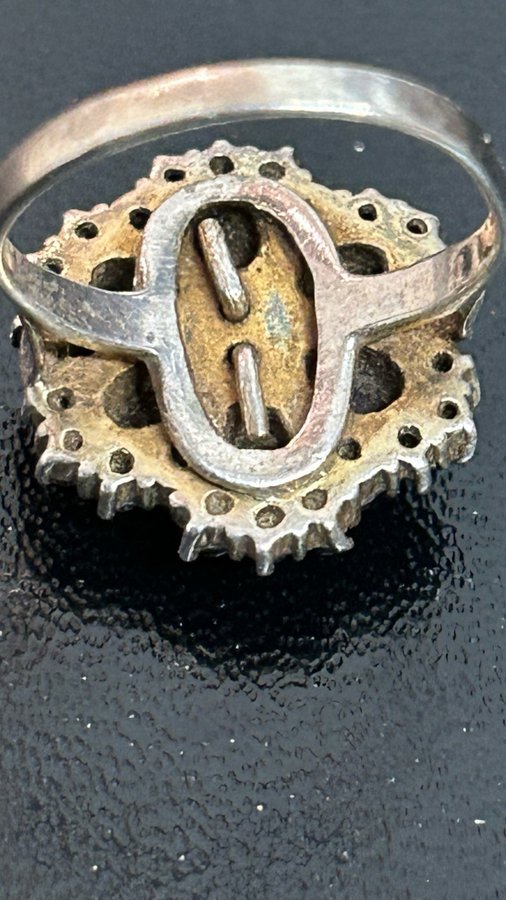 Vintage ring .. silver med granater Sten