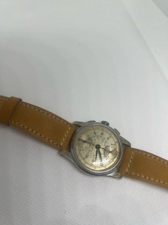 Milos Chronograph Ur 1940 talet