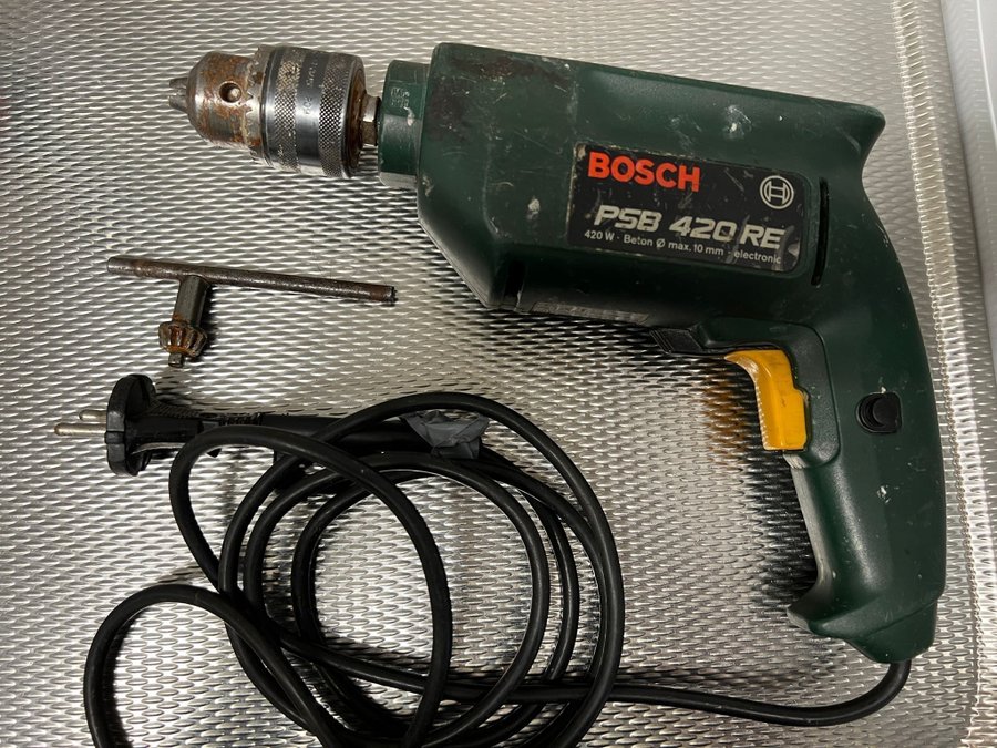 Bosch PSB 420 RE Borrmaskin