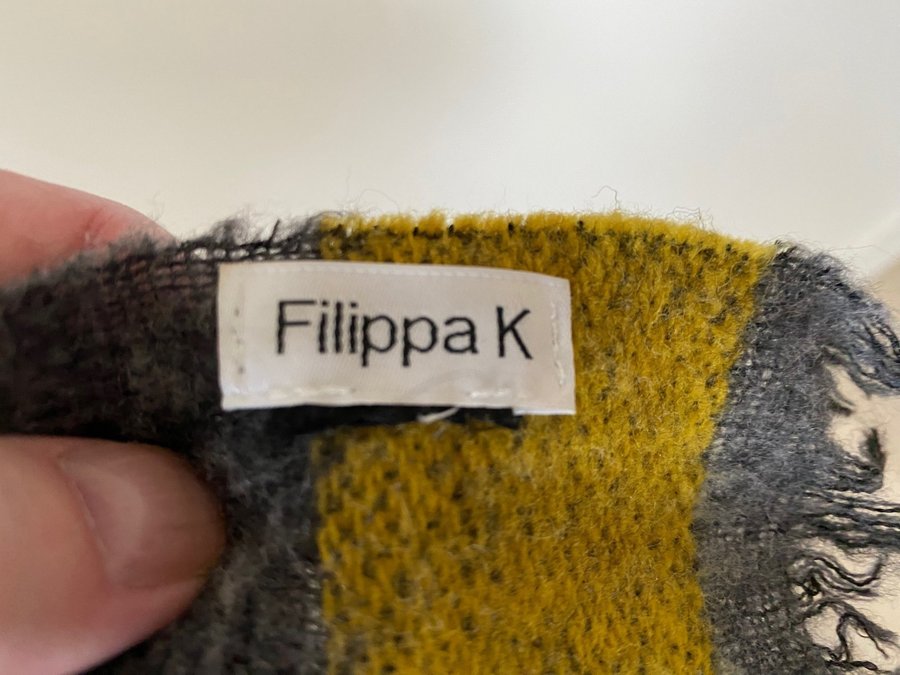 Filippa K lång grå halsduk ull ullhalsduk dam herr unisex