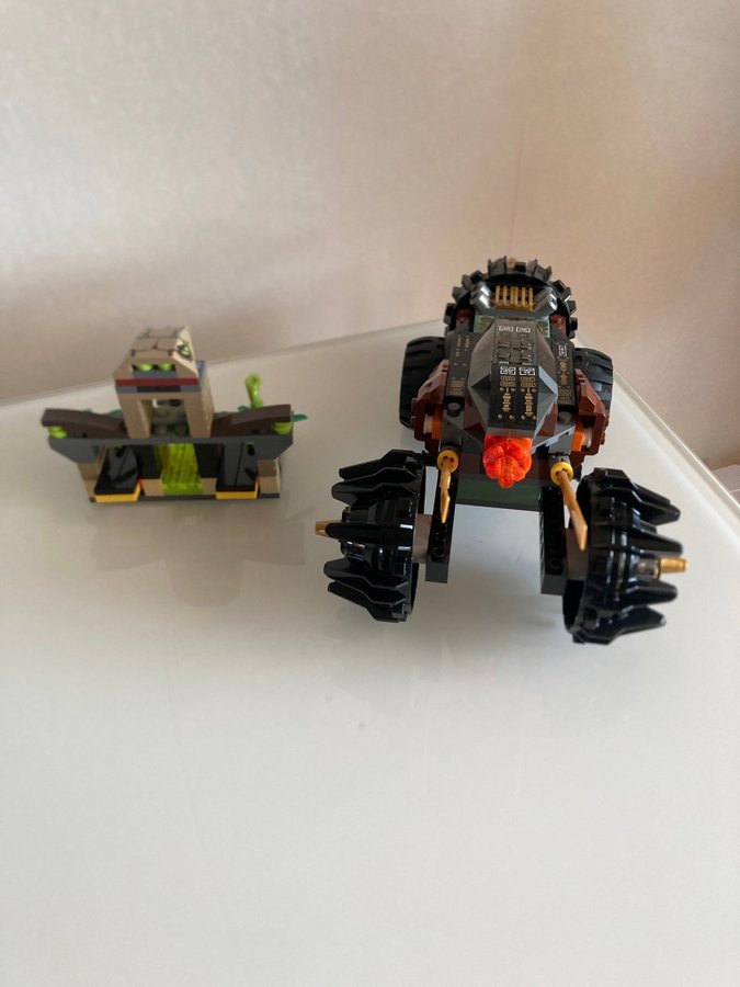 Lego Ninjago 70502 och 9440