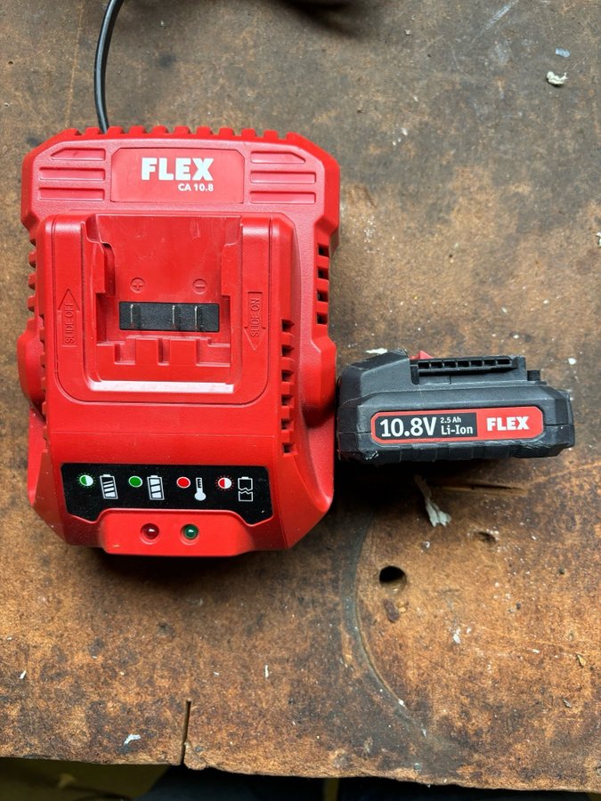 Flex Laddare och Batteri 10.8V