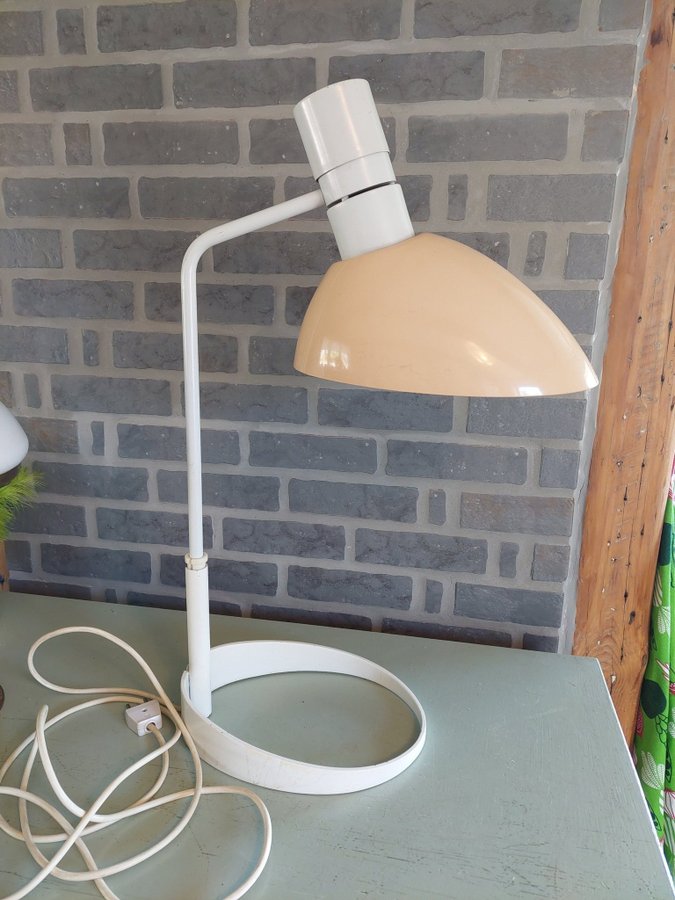 Bordslampa