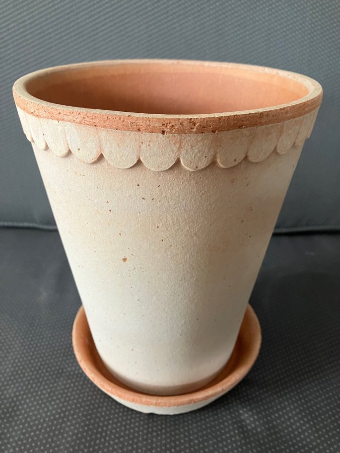 Bergs Potter ”Helena” 14/H Terracotta strl. H 19.5 cm Ytterdiam 15 cm. Nytt!