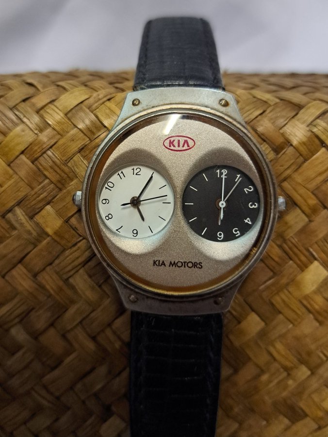 RARE Wristwatch Kia Motors Ecco Adventure Dual time zone Armbandsur