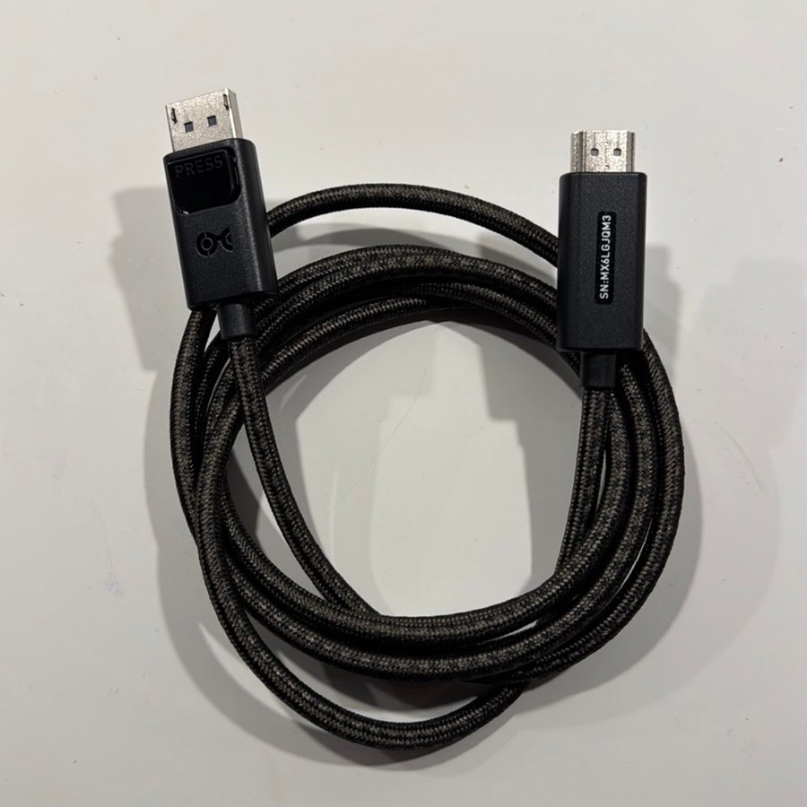 DisplayPort till HDMI-kabel