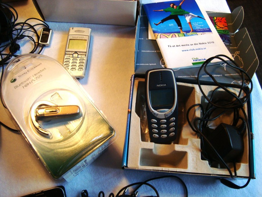 Mobiltelefoner Samsung 3310 Nokia mm paket parti