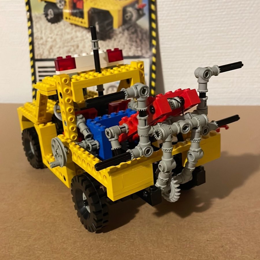 Lego 8846 Tow truck