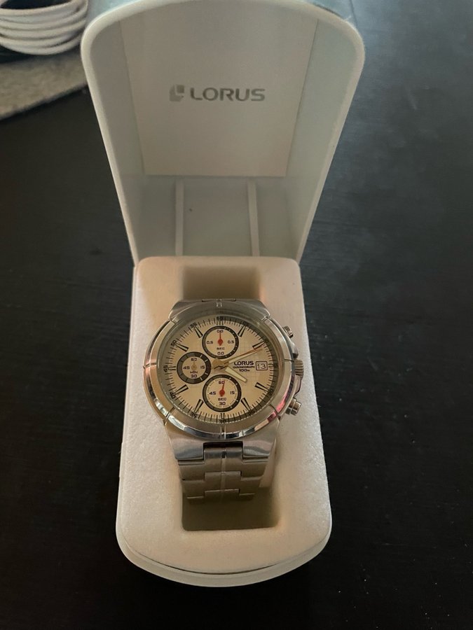 Lorus Chronograph Herre armbåndsur