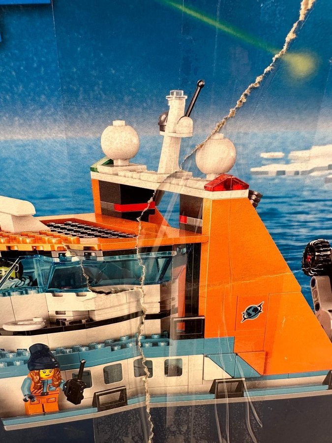 LEGO-60368 City  Polarutforskare och skepp (Antal delar 815)