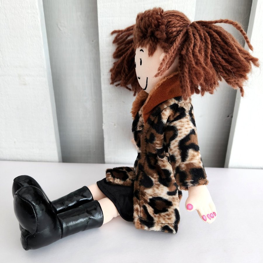 Cloth  Yarn Doll Brown Hair Leopard Print Coat Go Go Boots Fingernails